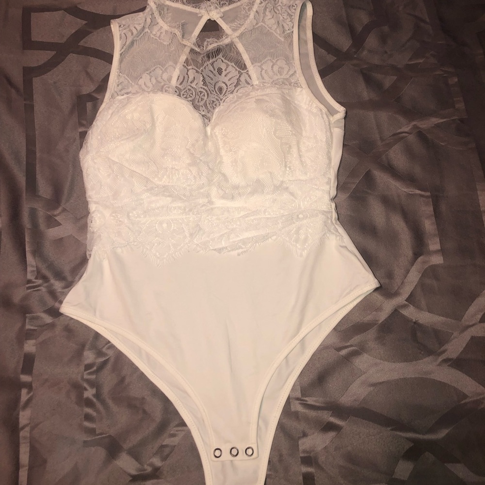 White lace body suit